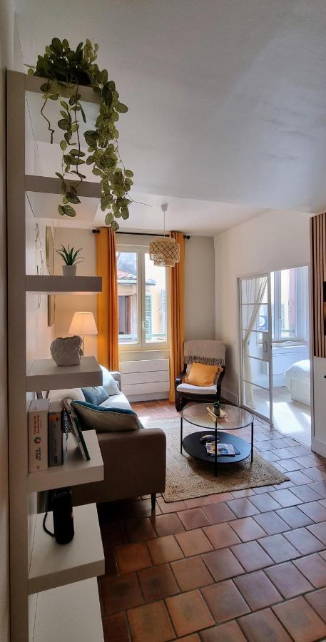 Charming Appartement In Vieux Ницца Экстерьер фото